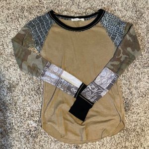 Long sleeve multi print thermal top